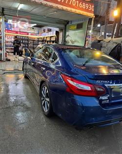 نيسان ألتيما